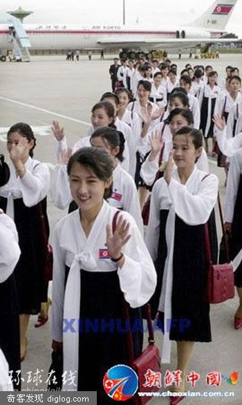 组图：难得一见的朝鲜空姐