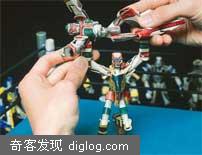 纸折叠机器人斗士现身伦敦