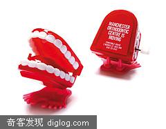» 欢快的牙齿Manchester Orthodontic Centre 酷辣客