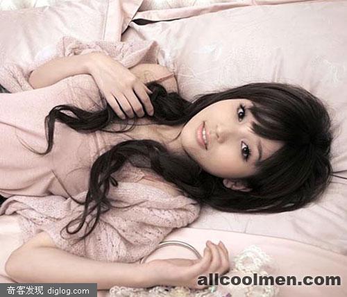 清纯 金莎 比基尼 泳装  清纯金莎的比基尼泳装照！