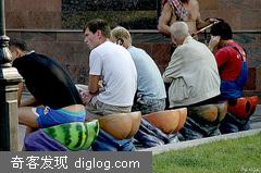 » 性感的座椅 Sexy Bench 酷辣客——Sex Art and Ad Blog