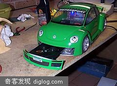 » 疯狂DIY：汽车成光驱Volkswagen CD Tray 酷辣客