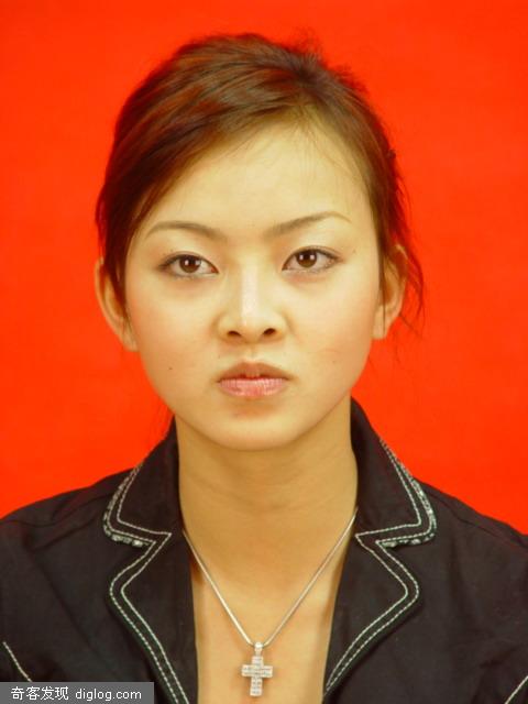 魏骏杰新女友重庆邮电大学张利华资料照片