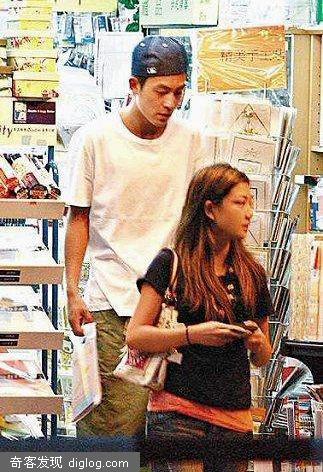 陈冠希新片暑期后开拍 每周末陪女友杨永晴(图)