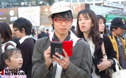 虚拟之爱  电车男 Sal 9000 终获 Nene 虚拟之爱