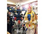 动漫迷婚礼　新娘变钢弹娘激斗黑武士